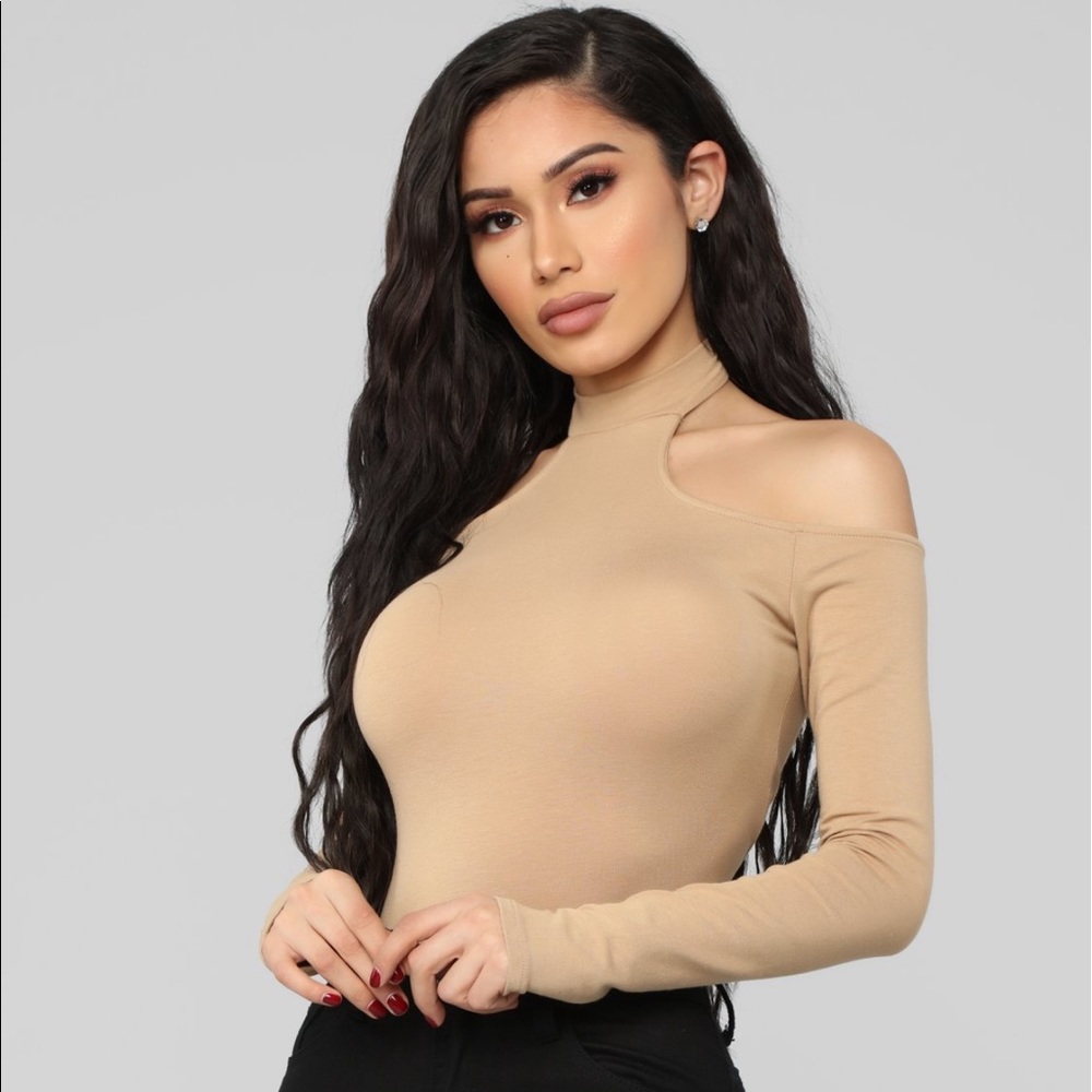 Fashion Nova Nude Top